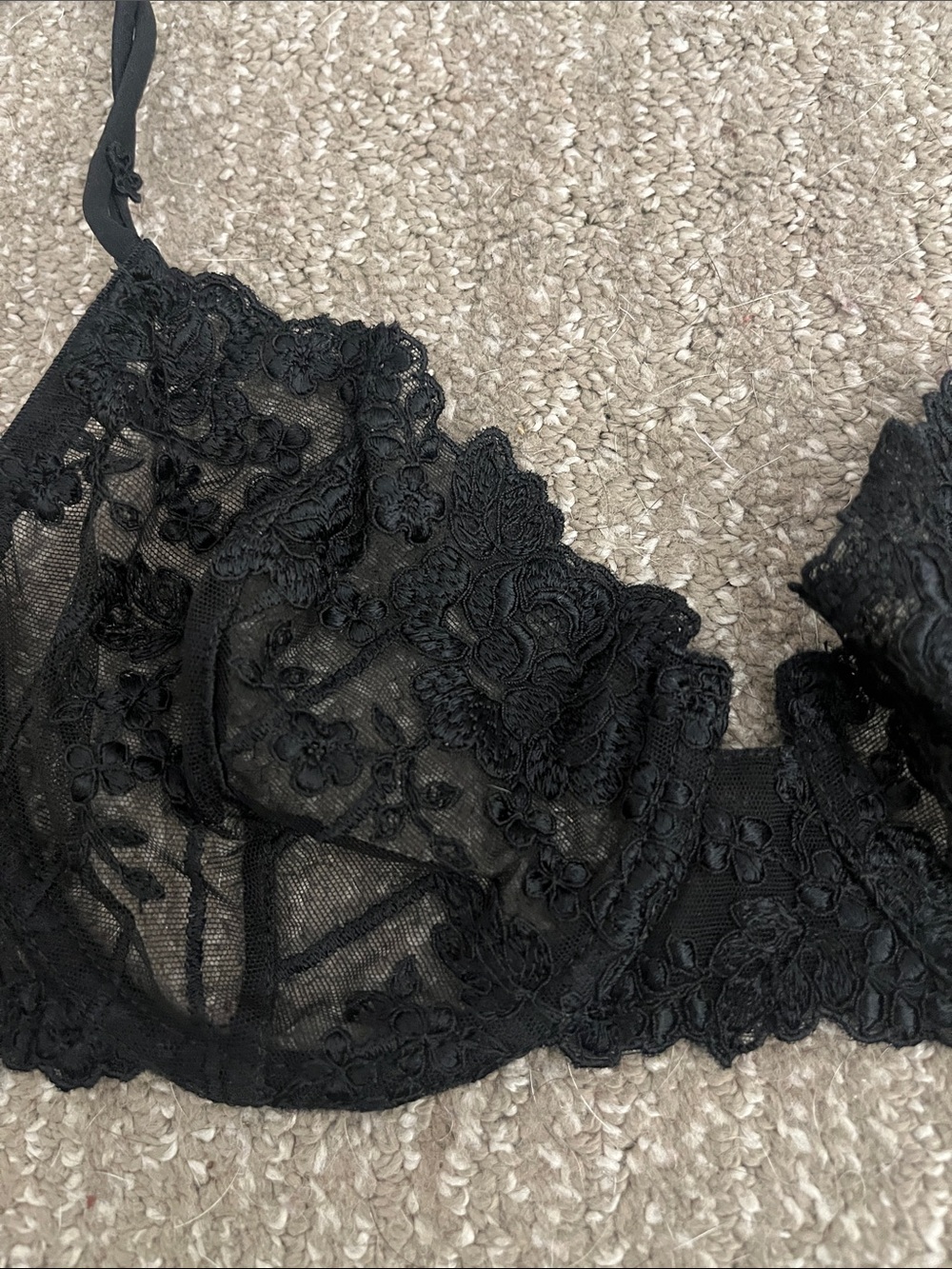 Vintage La Perla sheer lace underwire bra